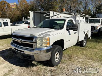 2008 Chevrolet Silverado 3500HD Enclosed Service Truck