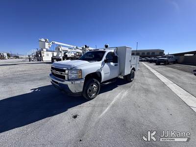 2011 Chevrolet Silverado 3500HD Service Truck