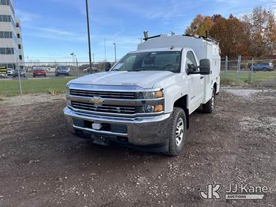 2015 Chevrolet Silverado 3500HD Enclosed Service Truck