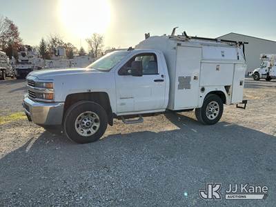 2015 Chevrolet Silverado 3500HD Enclosed Service Truck