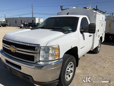 2014 Chevrolet Silverado 3500HD Enclosed Service Truck