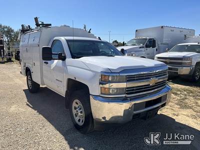 2015 Chevrolet Silverado 3500HD Enclosed Service Truck