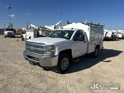 2015 Chevrolet Silverado 3500HD Work Truck Long Box Enclosed Service Truck
