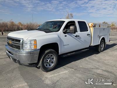 2014 Chevrolet Silverado 3500HD 4x4 Crew-Cab Service Truck
