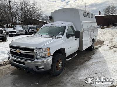2012 Chevrolet Silverado 3500HD High Top Service Truck
