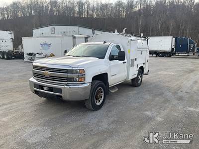 2015 Chevrolet Silverado 3500HD Enclosed Service Truck