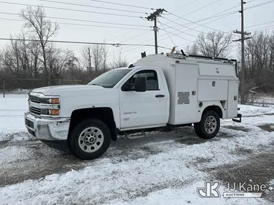 2015 Chevrolet Silverado 3500HD Enclosed Service Truck