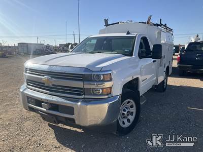 2015 Chevrolet Silverado 3500HD Enclosed High-Top Service Truck