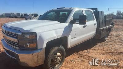 2016 Chevrolet Silverado 3500HD Crew-Cab Flatbed/Service Truck