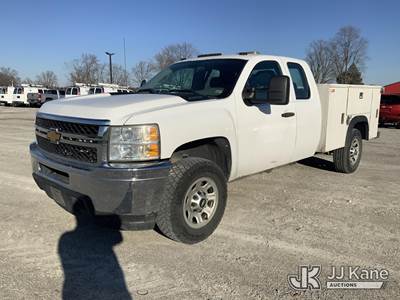 2012 Chevrolet Silverado 3500HD Extended-Cab Service Truck