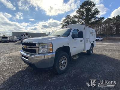 2012 Chevrolet Silverado 3500HD Enclosed Service Truck