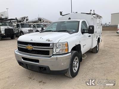 2012 Chevrolet Silverado 3500HD Enclosed Service Truck