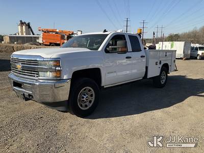 2016 Chevrolet Silverado 3500HD 4x4 Extended-Cab Service Truck