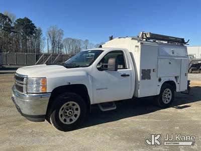 2013 Chevrolet Silverado 3500HD Enclosed Service Truck