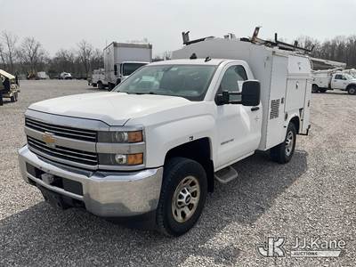 2015 Chevrolet Silverado 3500HD Enclosed High-Top Service Truck