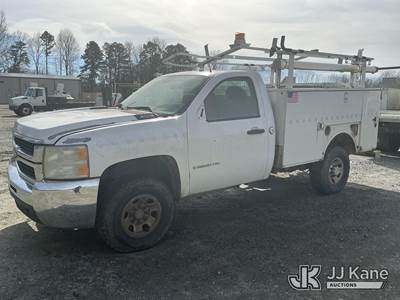 2008 Chevrolet Silverado 3500HD 4x4 Enclosed Service Truck