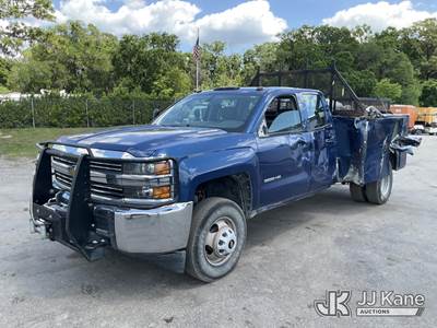 2015 Chevrolet Silverado 3500HD 4x4 Extended-Cab Service Truck