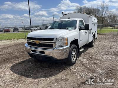 2014 Chevrolet Silverado 3500HD Enclosed Service Truck