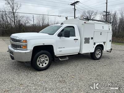 2015 Chevrolet Silverado 3500HD Enclosed Service Truck