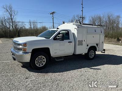 2015 Chevrolet Silverado 3500HD Enclosed Service Truck