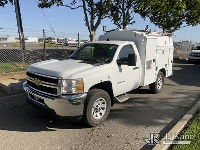 2012 Chevrolet Silverado 3500HD Work Truck Long Box 4WD Enclosed Service Truck