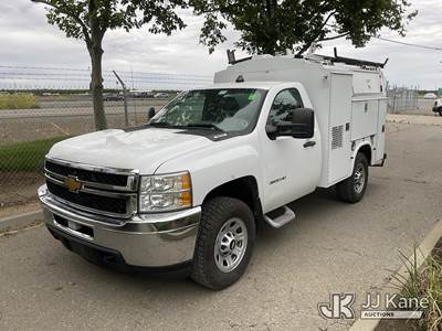 2014 Chevrolet Silverado 3500HD Work Truck Long Box 4WD Enclosed Service Truck