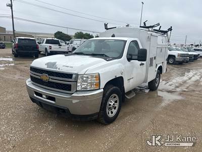 2013 Chevrolet Silverado 3500HD Enclosed Service Truck