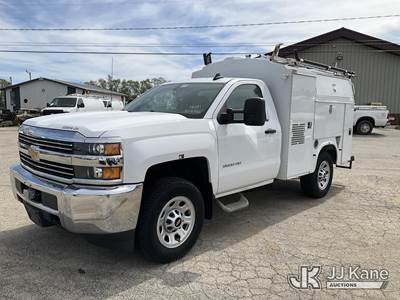 2015 Chevrolet Silverado 3500HD Enclosed Service Truck