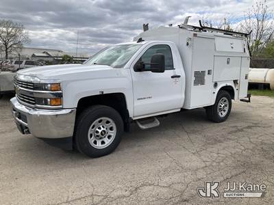 2015 Chevrolet Silverado 3500HD Enclosed Service Truck