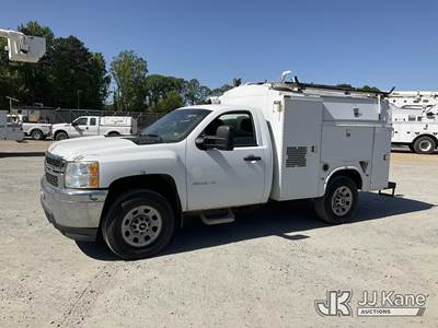 2014 Chevrolet Silverado 3500HD 4x4 Enclosed Service Truck