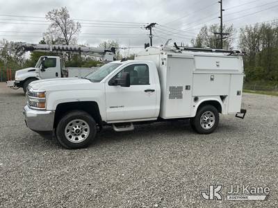 2015 Chevrolet Silverado 3500HD Enclosed Service Truck