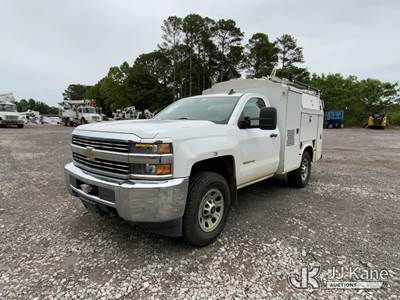 2015 Chevrolet Silverado 3500HD Enclosed Service Truck