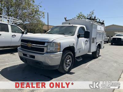 2013 Chevrolet Silverado 3500HD Work Truck Long Box Service Truck
