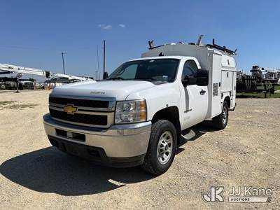 2014 Chevrolet Silverado 3500HD Enclosed Service Truck
