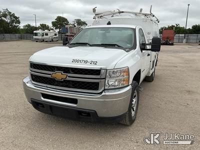 2012 Chevrolet Silverado 3500HD Enclosed High-Top Service Truck