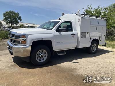 2015 Chevrolet Silverado 3500HD Enclosed Service Truck