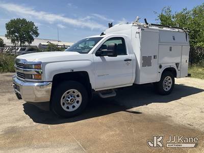2015 Chevrolet Silverado 3500HD Enclosed Service Truck