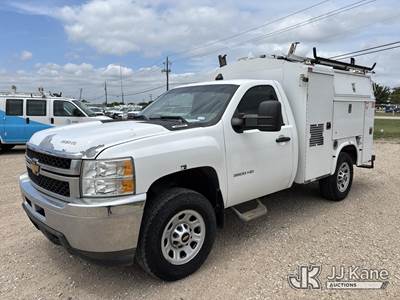 2013 Chevrolet Silverado 3500HD Enclosed High-Top Service Truck