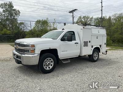 2015 Chevrolet Silverado 3500HD Enclosed Service Truck