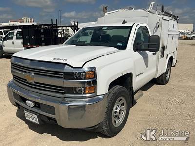 2015 Chevrolet Silverado 3500HD Enclosed Service Truck