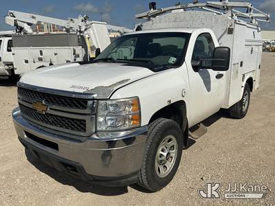 2012 Chevrolet Silverado 3500HD Enclosed Service Truck
