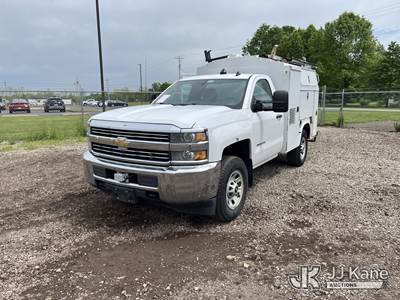 2015 Chevrolet Silverado 3500HD Enclosed Service Truck