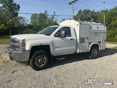 2015 Chevrolet Silverado 3500HD Work Truck Long Box Enclosed Service Truck