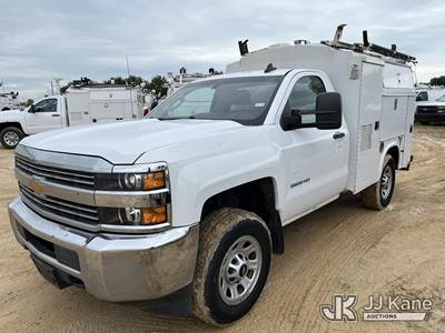 2015 Chevrolet Silverado 3500HD Enclosed Service Truck