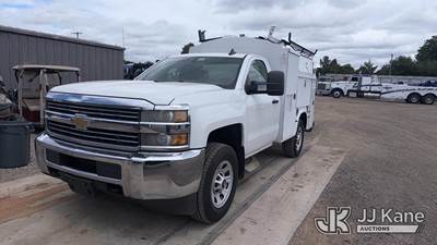 2015 Chevrolet Silverado 3500HD Enclosed Service Truck