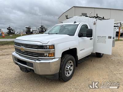 2015 Chevrolet Silverado 3500HD Enclosed Service Truck