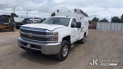 2015 Chevrolet Silverado 3500HD Enclosed Service Truck
