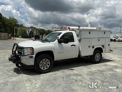 2013 Chevrolet Silverado 3500HD 4x4 Service Truck