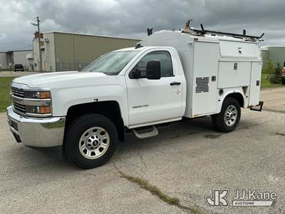 2015 Chevrolet Silverado 3500HD Enclosed Service Truck