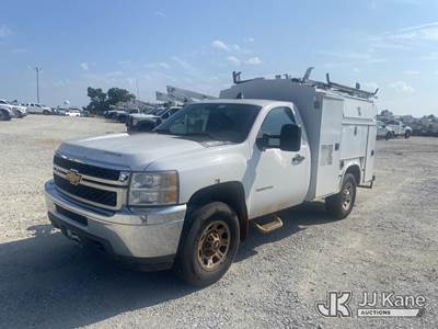 2014 Chevrolet Silverado 3500HD Enclosed Service Truck